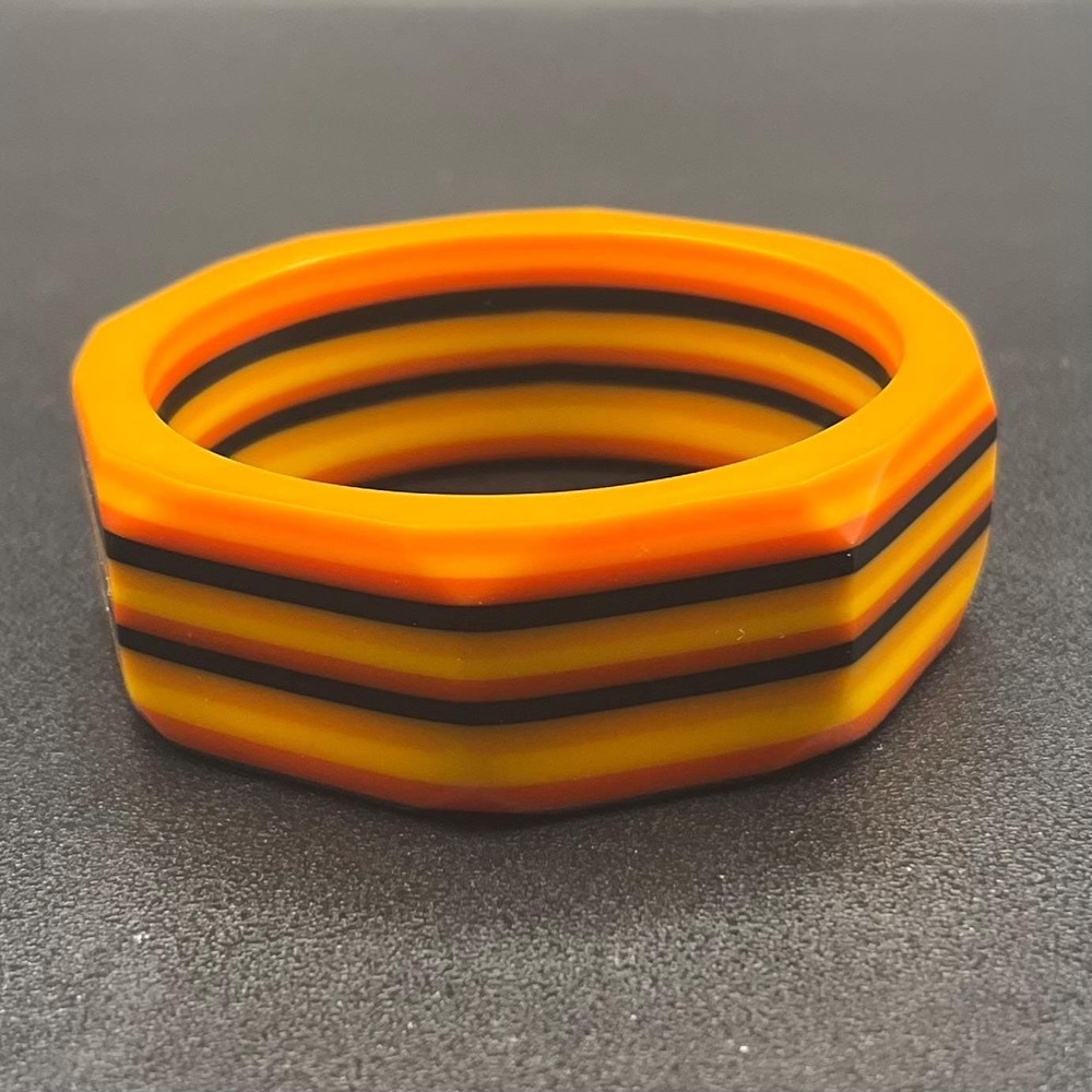 Vintage Bangle Striped‎ Size 8 Acrylic Chunky Orange Yellow Black Bold Colors